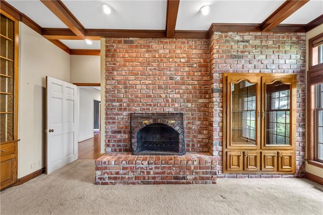 14908 E Pawhuska Road, Nevada, MO 64772