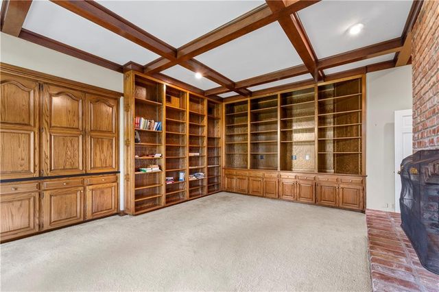 14908 E Pawhuska Road, Nevada, MO 64772