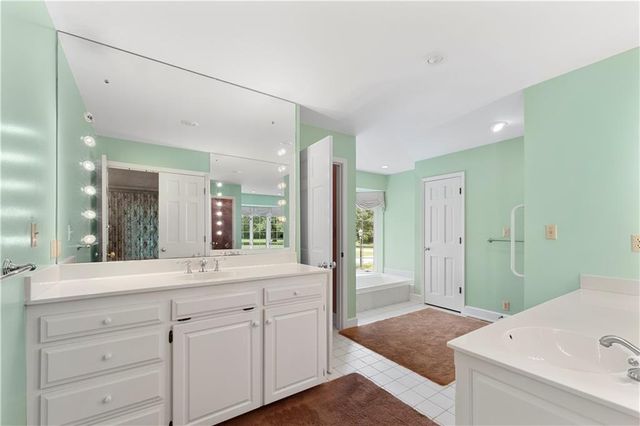 14908 E Pawhuska Road, Nevada, MO 64772