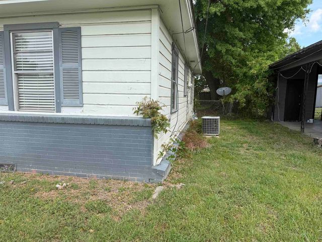 2318 Plume Drive, Tyler, TX 75703