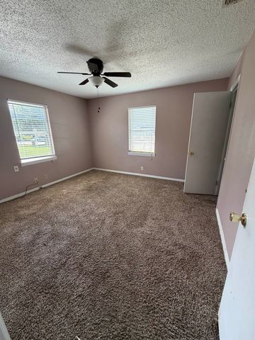 2318 Plume Drive, Tyler, TX 75703