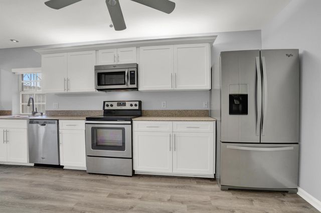 2003 Vision Drive, Palm Beach Gardens, FL 33418