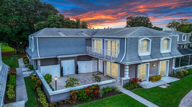 2003 Vision Drive, Palm Beach Gardens, FL 33418