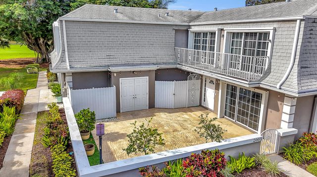 2003 Vision Drive, Palm Beach Gardens, FL 33418
