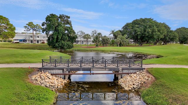 2003 Vision Drive, Palm Beach Gardens, FL 33418