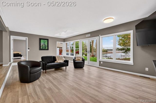 2264 Crane Road, Fenton, MI 48430