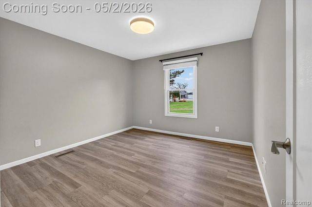2264 Crane Road, Fenton, MI 48430