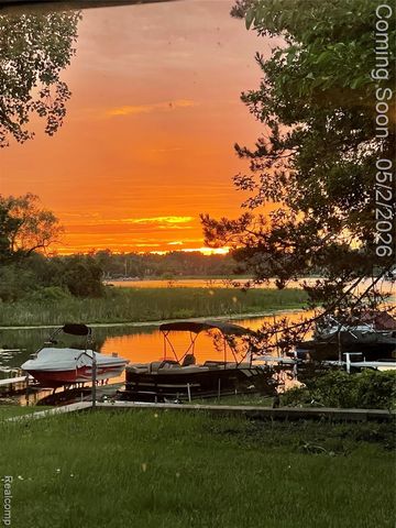 2264 Crane Road, Fenton, MI 48430