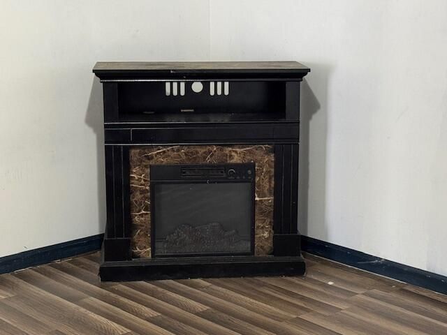 131 N Clark Street, Everton, MO 65646