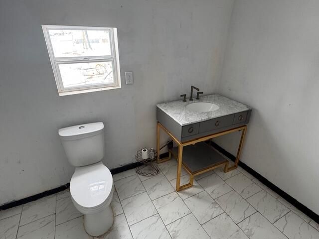 131 N Clark Street, Everton, MO 65646