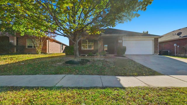 1804 Heron Drive, Aubrey, TX 76227