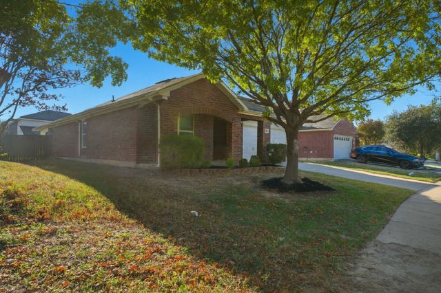 1804 Heron Drive, Aubrey, TX 76227