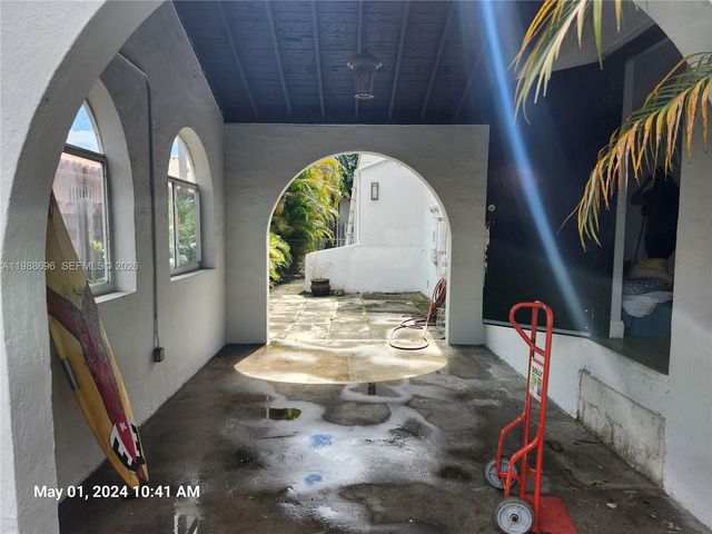 1023 SW 12th Ct A, Miami, FL 33135