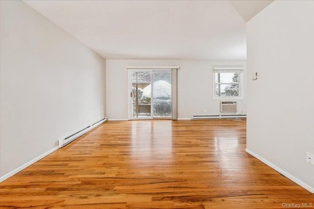 3 Germonds Village 2, Bardonia, NY 10954