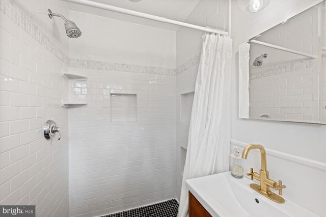 8511 CAMDEN ST, Alexandria, VA 22308