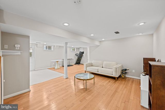 8511 CAMDEN ST, Alexandria, VA 22308