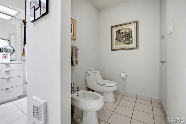 9005 Greenridge Drive, Richmond Heights, MO 63117