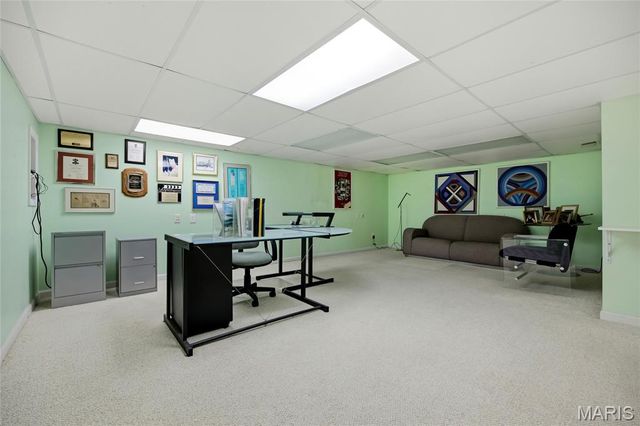 9005 Greenridge Drive, Richmond Heights, MO 63117