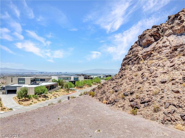 22 Rockstream Drive, Henderson, NV 89012