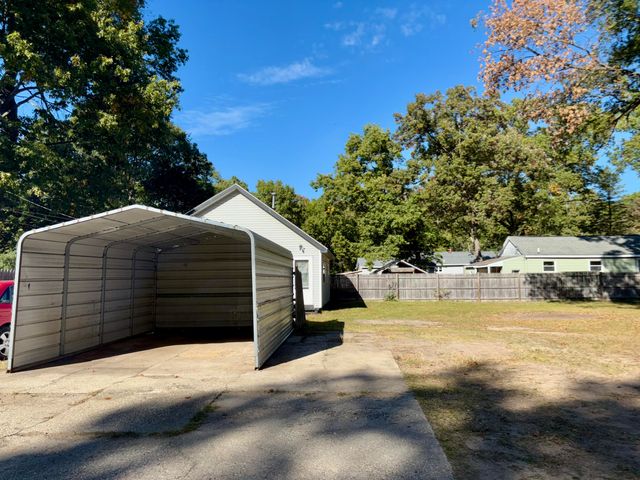 2973 Valk Street, Norton Shores City, MI 49444