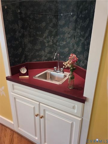 7733 Rock Creek Rd, Henrico, VA 23229