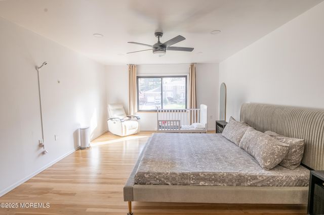 12 Pence Road, Manalapan, NJ 07726