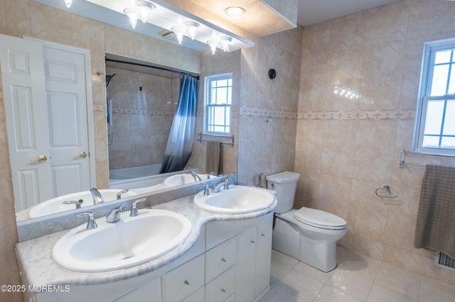 12 Pence Road, Manalapan, NJ 07726