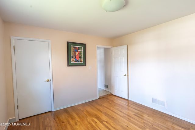 12 Pence Road, Manalapan, NJ 07726