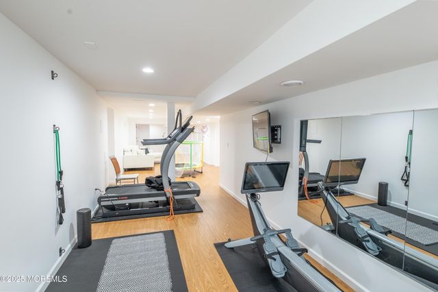 12 Pence Road, Manalapan, NJ 07726