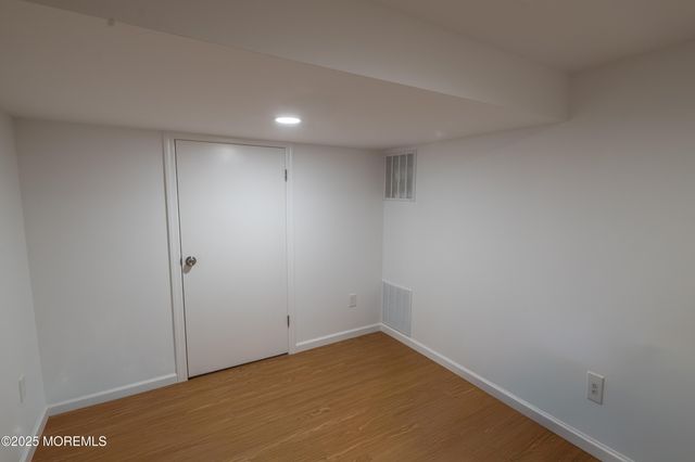 12 Pence Road, Manalapan, NJ 07726