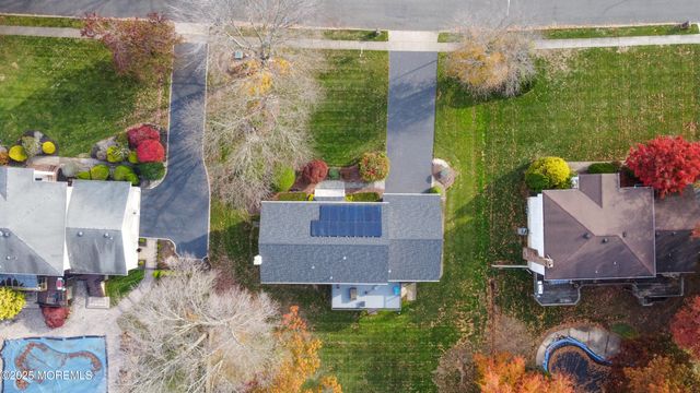 12 Pence Road, Manalapan, NJ 07726