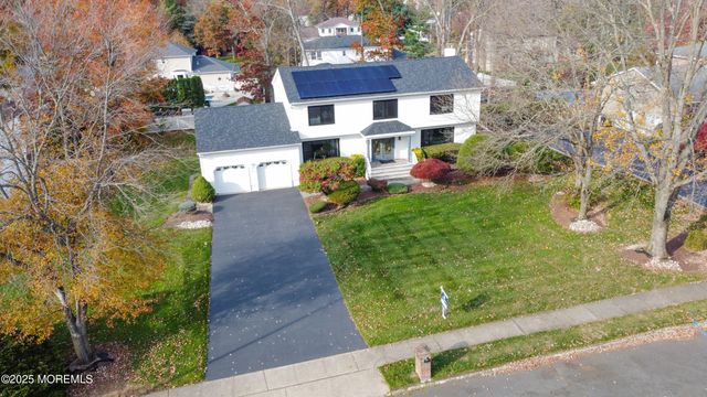 12 Pence Road, Manalapan, NJ 07726