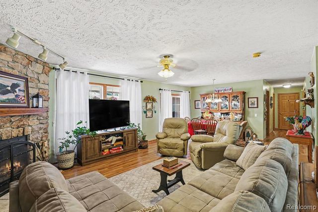 6175 S Branch Lane, Smiths Creek, MI 48074