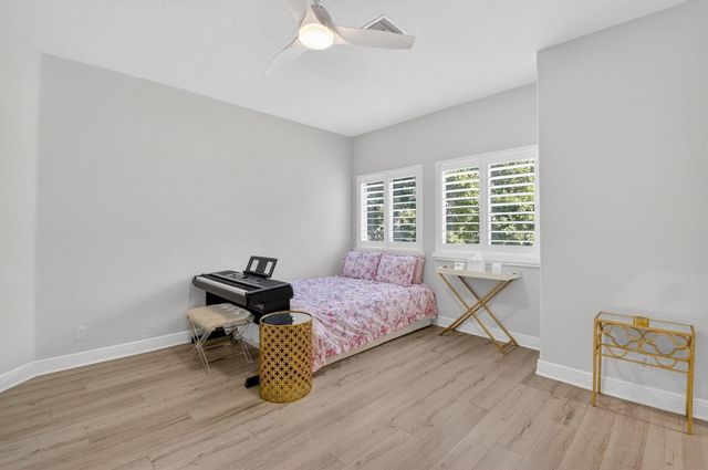 23 Royal Palm Way 18, Boca Raton, FL 33432