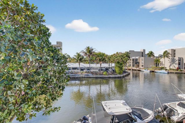 23 Royal Palm Way 18, Boca Raton, FL 33432