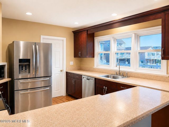 409 3rd Street, Beach Haven, NJ 08008