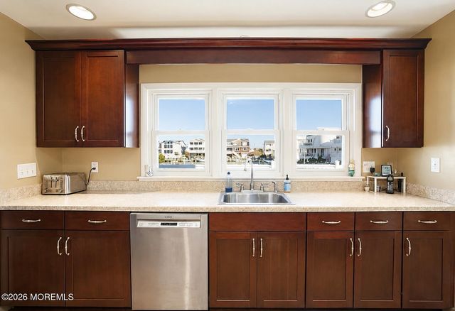 409 3rd Street, Beach Haven, NJ 08008