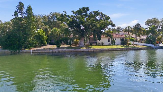 522 COMMONWEALTH LANE, Sarasota, FL 34242