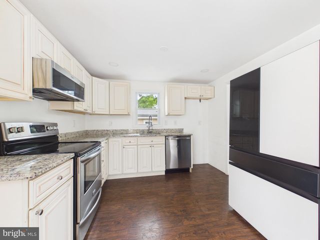 1358 RALEIGH DR, Severn, MD 21144