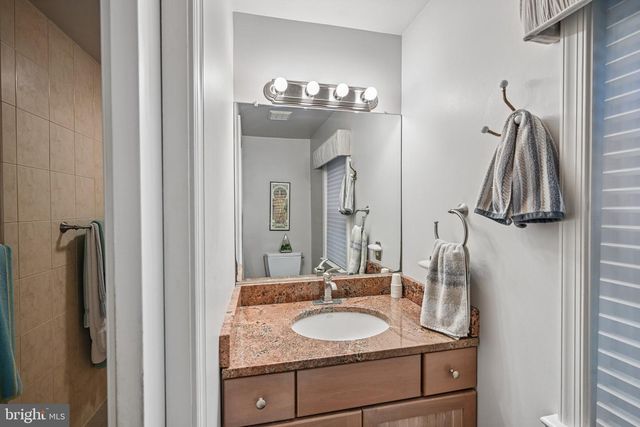 1198 UNION MEETING RD, Blue Bell, PA 19422