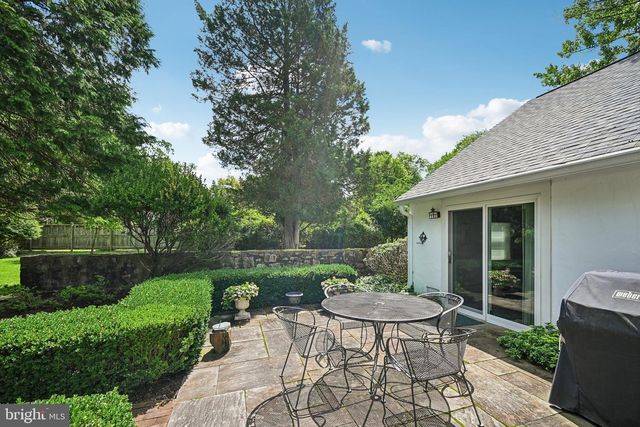 1198 UNION MEETING RD, Blue Bell, PA 19422