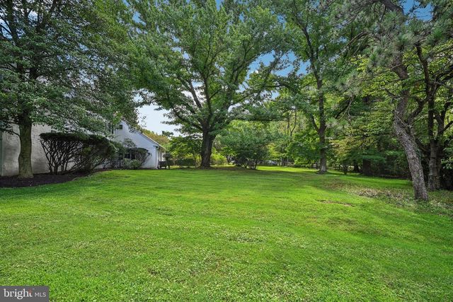 1198 UNION MEETING RD, Blue Bell, PA 19422