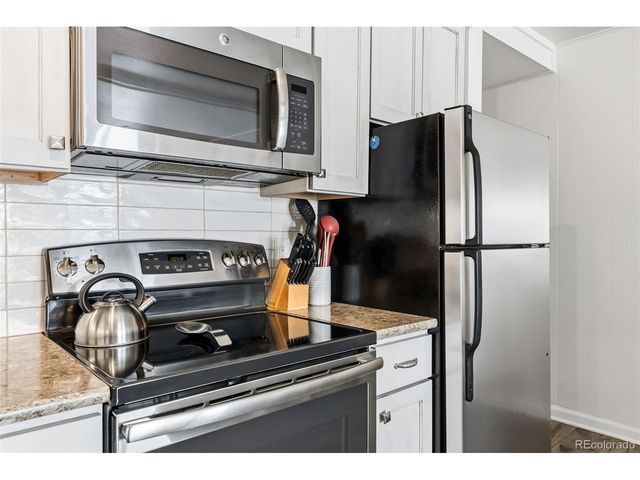 401 W La Bonte St 202, Dillon, CO 80435