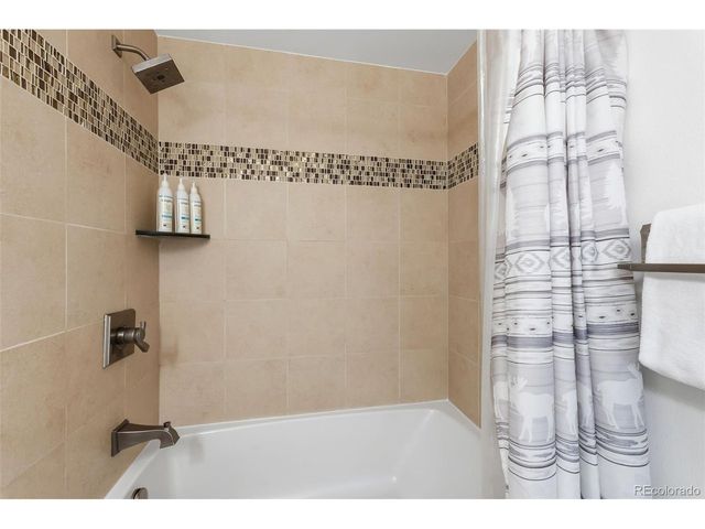 401 W La Bonte St 202, Dillon, CO 80435