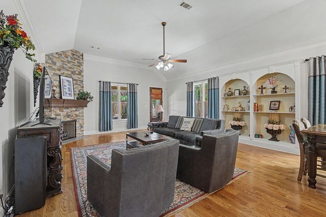 525 OGILIE CV, Collierville, TN 38017