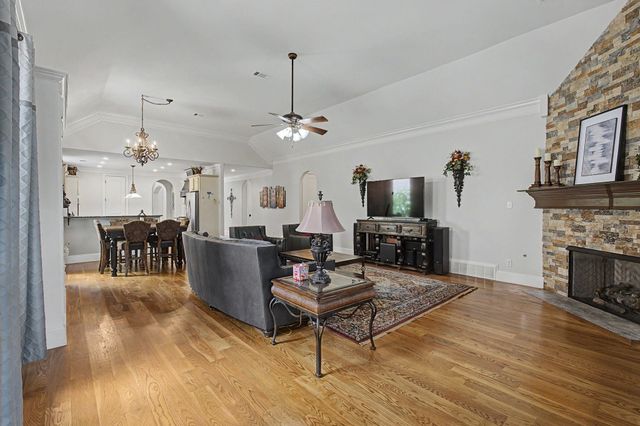 525 OGILIE CV, Collierville, TN 38017