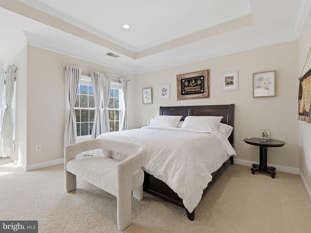 10123 RATCLIFFE MANOR DR, Fairfax, VA 22030