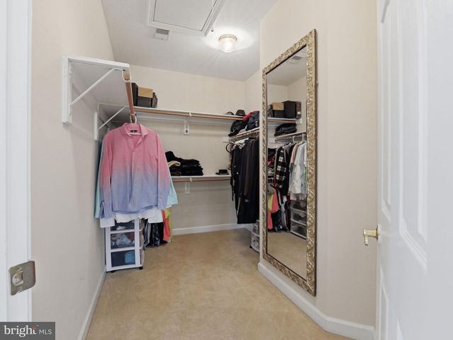 10123 RATCLIFFE MANOR DR, Fairfax, VA 22030