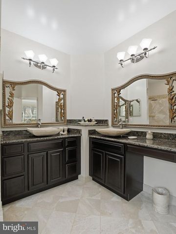10123 RATCLIFFE MANOR DR, Fairfax, VA 22030