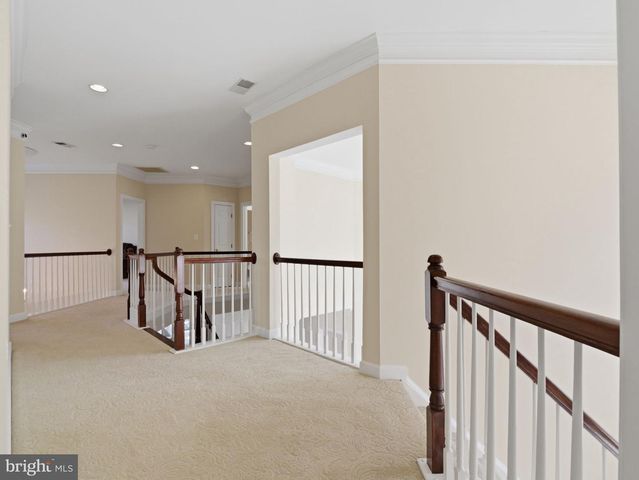 10123 RATCLIFFE MANOR DR, Fairfax, VA 22030